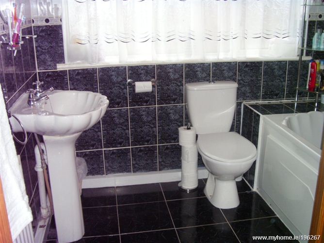 Photo 17 of 24 —  CASTLETIMON ROAD, Coolock,   Dublin 5