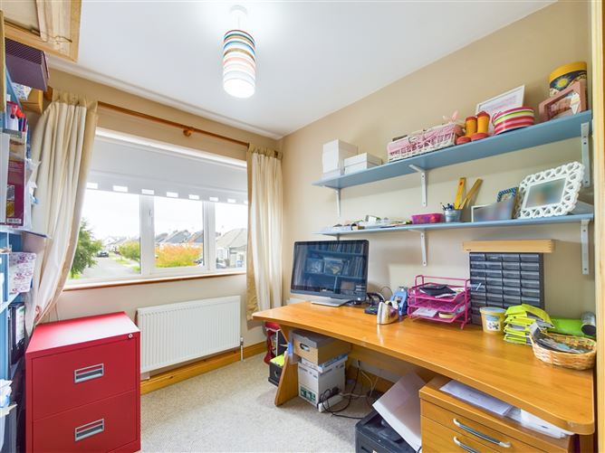 23 Castle Park, Two-Mile Borris, Thurles, Co. Tipperary