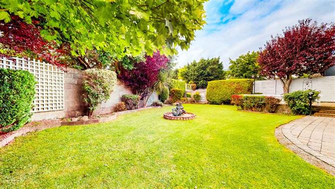 33 Pinewood Drive, Glasnevin, Dublin 9