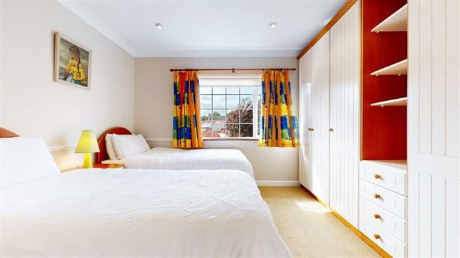 33 Pinewood Drive, Glasnevin, Dublin 9