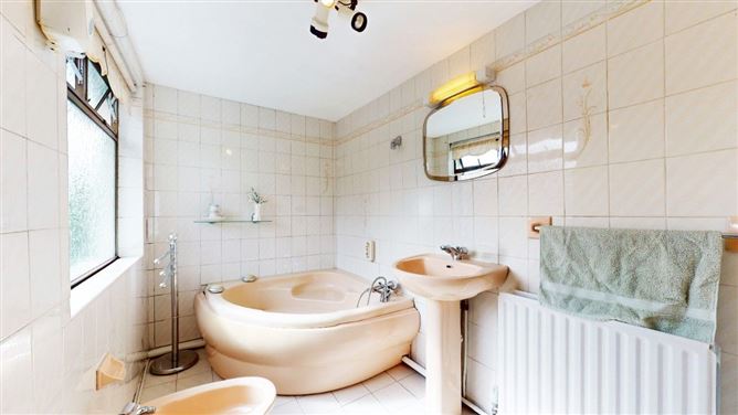 33 Pinewood Drive, Glasnevin, Dublin 9