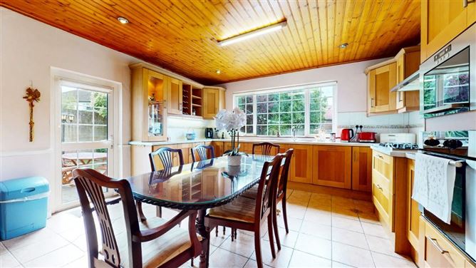 33 Pinewood Drive, Glasnevin, Dublin 9