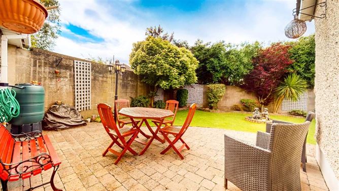 33 Pinewood Drive, Glasnevin, Dublin 9