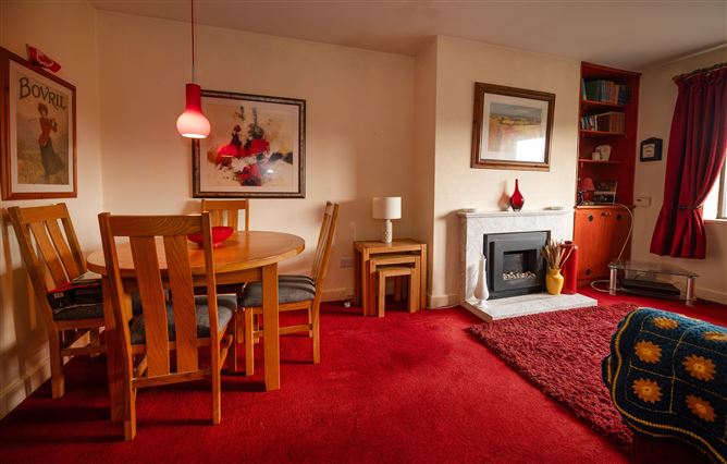 13 The Sycamores, Stradbrook Hill, Blackrock, Dublin