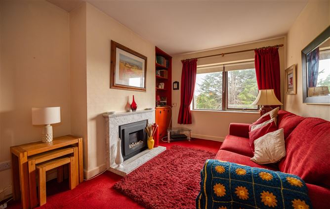 13 The Sycamores, Stradbrook Hill, Blackrock, Dublin