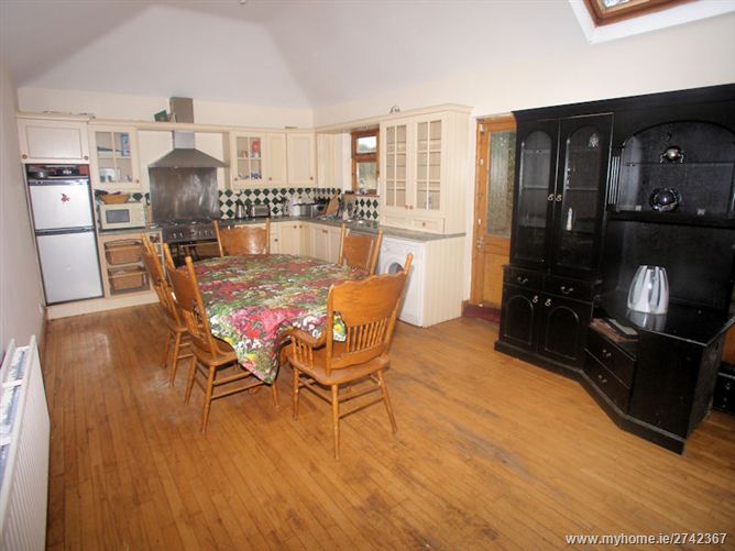 3 Connolly Avenue, Kinsaley Lane, Malahide,   North County Dublin