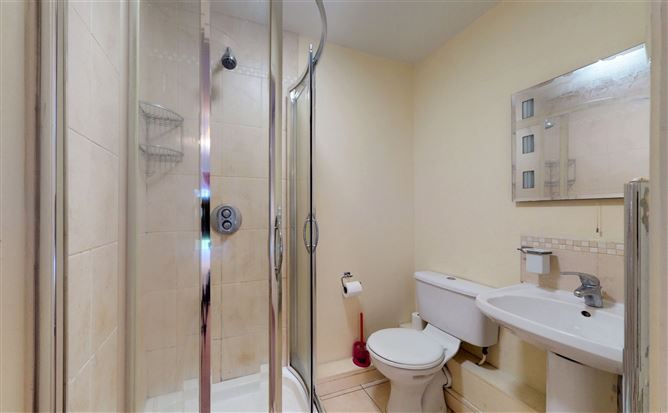 1 Beechwood House, Eaton Wood Square, Shankill, Dublin 18