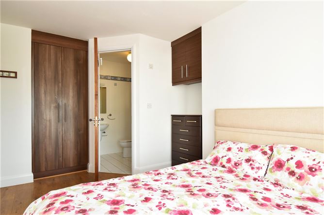 30 Abhainn na Ri, Oranmore, Co. Galway