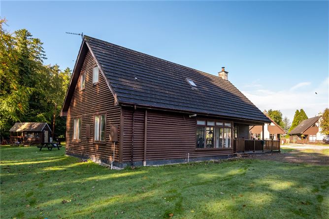 14 The Lodges, St. Joseph's Road, Portumna, Co. Galway