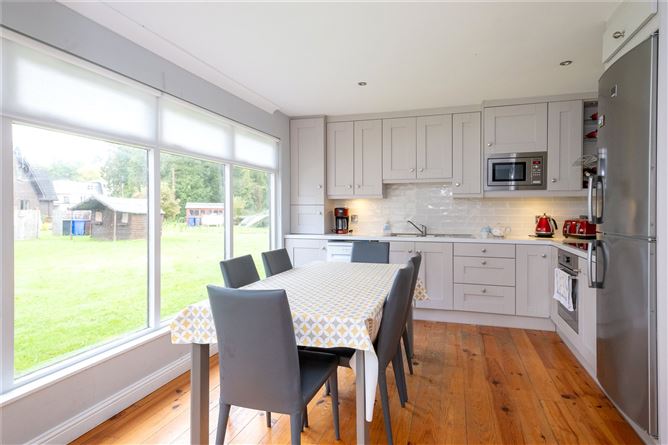 14 The Lodges, St. Joseph's Road, Portumna, Co. Galway