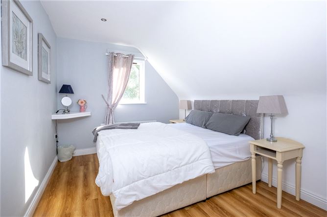 14 The Lodges, St. Joseph's Road, Portumna, Co. Galway