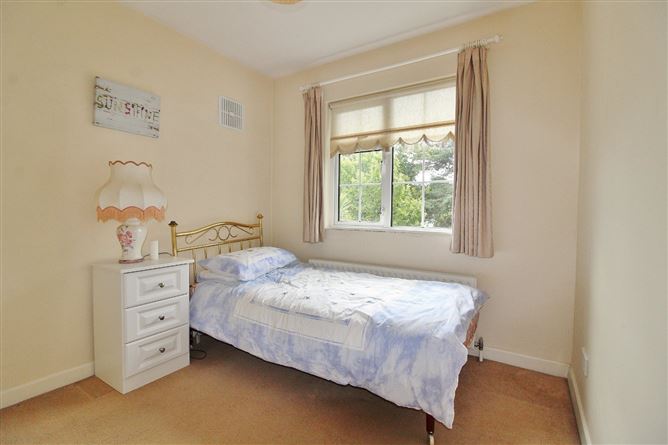 51 Seacourt, Clontarf, Dublin 3