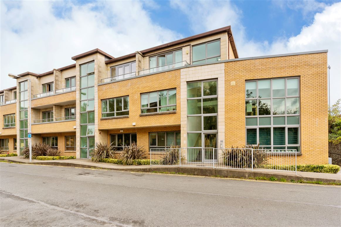 37 Garrison Mews, Cabinteely, Dublin 18