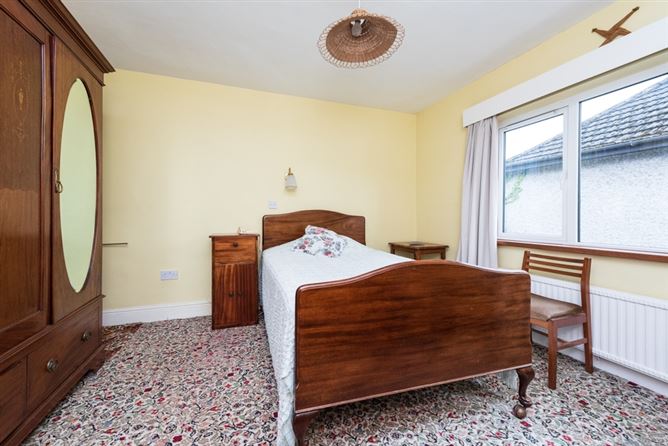 10 Moore Park, Newbridge, Co. Kildare, .