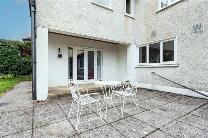 10 Moore Park, Newbridge, Co. Kildare, .