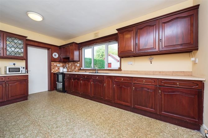 10 Moore Park, Newbridge, Co. Kildare, .