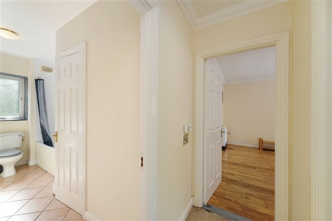 5 Rochford Park, Kill, County Kildare