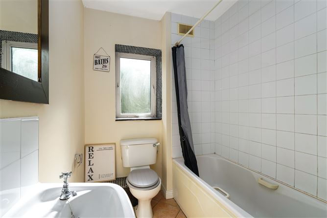 5 Rochford Park, Kill, County Kildare