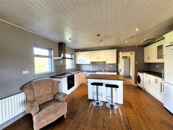 No. 4 The Crannogs, Louisburgh, Mayo