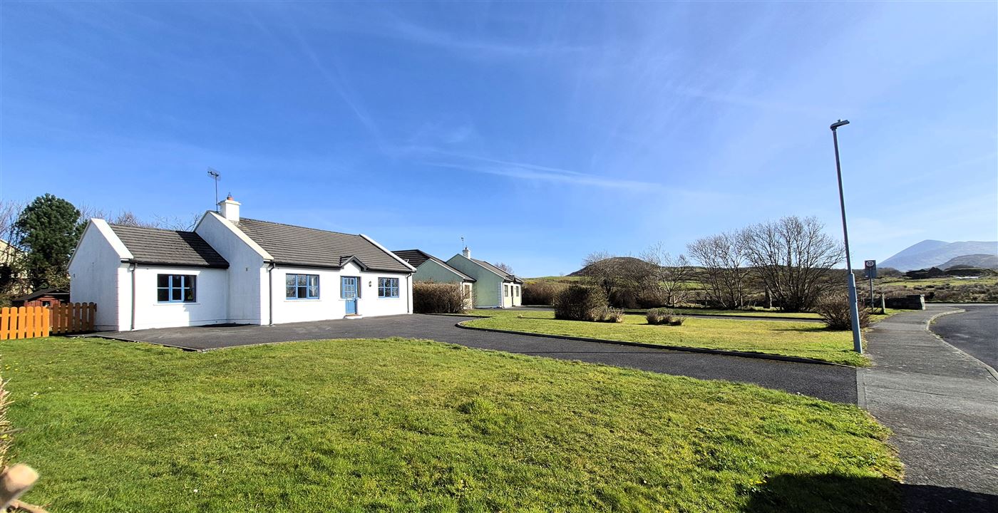 No. 4 The Crannogs, Louisburgh, Mayo