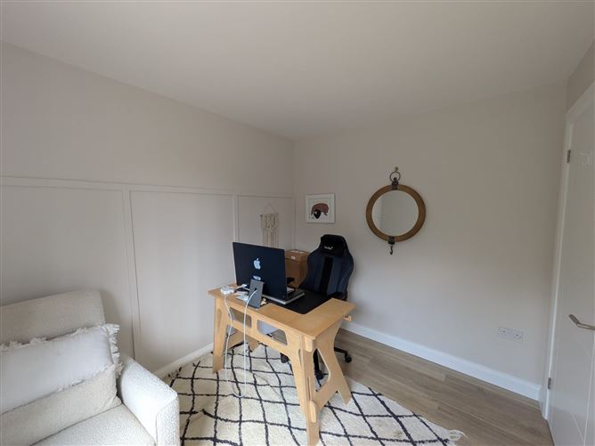 https://photos-a.propertyimages.ie/media/7/6/3/5009367/6cd65c2b-2760-4ae9-9921-0b0ee05722ff_l.jpg