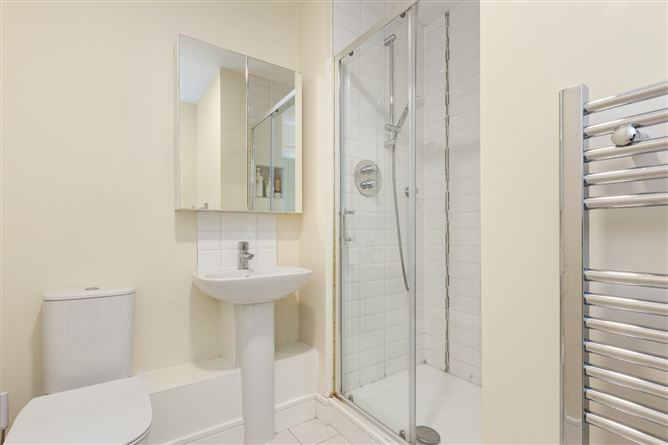 Photo 9 of 20 — 19 Diswellstown Court, Hamilton Park, Castleknock, Dublin 15