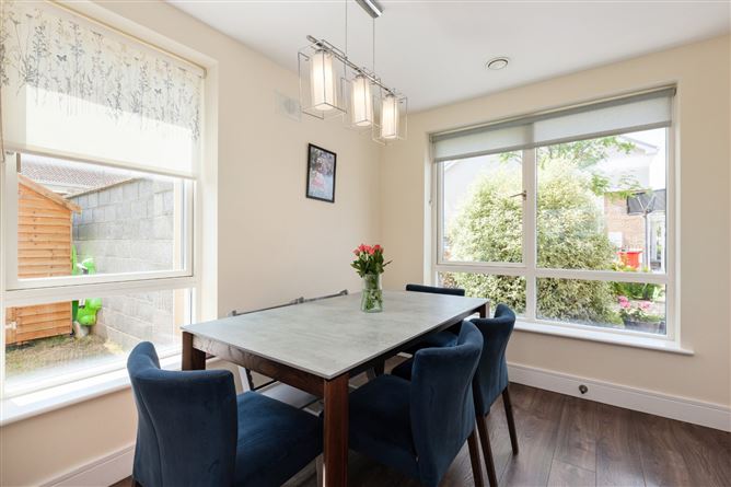 Photo 6 of 20 — 19 Diswellstown Court, Hamilton Park, Castleknock, Dublin 15