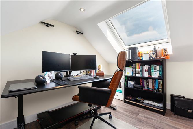 Photo 16 of 20 — 19 Diswellstown Court, Hamilton Park, Castleknock, Dublin 15