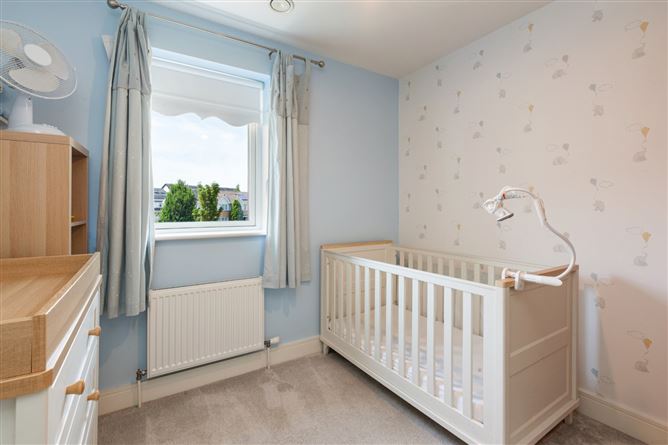 Photo 11 of 20 — 19 Diswellstown Court, Hamilton Park, Castleknock, Dublin 15