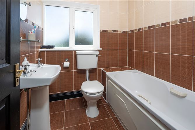 Photo 21 of 25 — 18 Gleann Aras Drive, Cork, Grenagh, Co. Cork