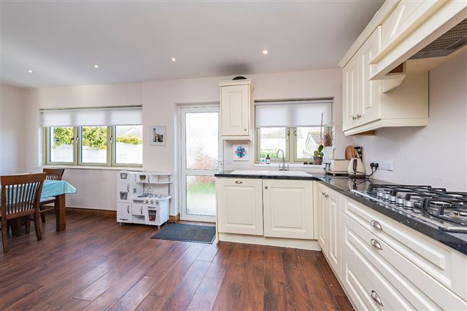 18 Broadford Drive, Ballinteer, Dublin 16