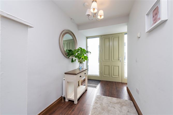 18 Broadford Drive, Ballinteer, Dublin 16