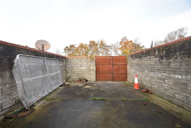 Unit 5, Manor Mall Shopping Centre, Brackenstown Road, Swords, County Dublin