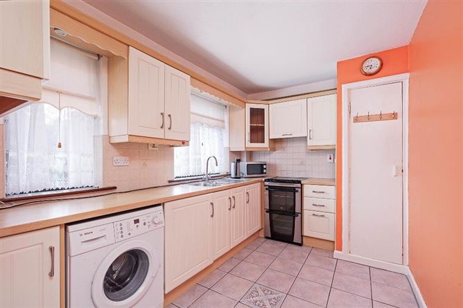 64 Sarsfield Park, Lucan, Co. Dublin, Dublin