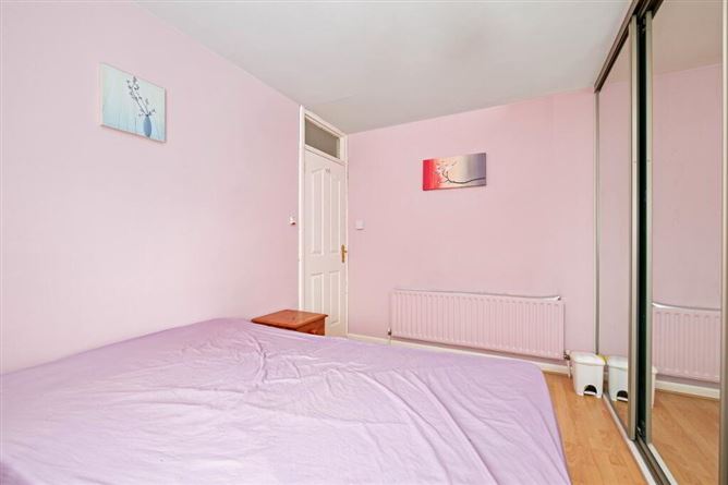 64 Sarsfield Park, Lucan, Co. Dublin, Dublin