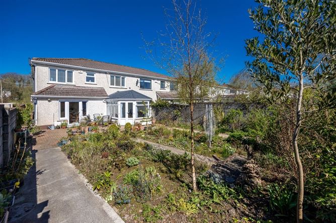23 Meadowbank Hill, Ratoath, Co., Meath