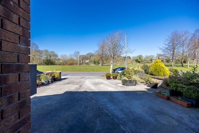 23 Meadowbank Hill, Ratoath, Co., Meath