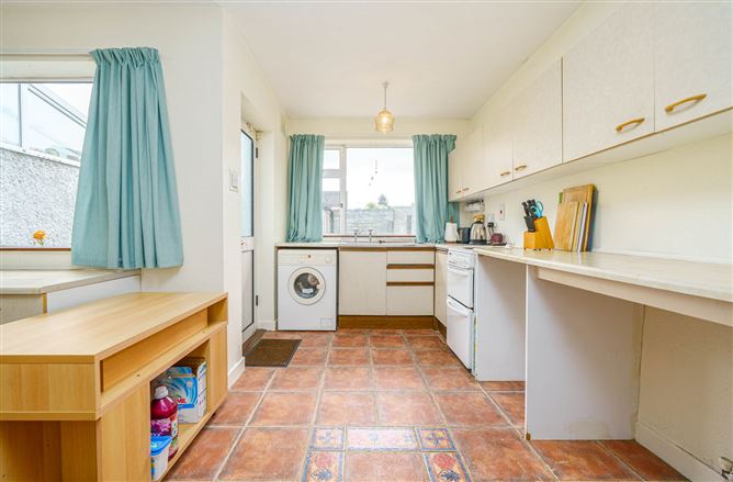 4 Woodford Avenue , Clondalkin,   Dublin 22