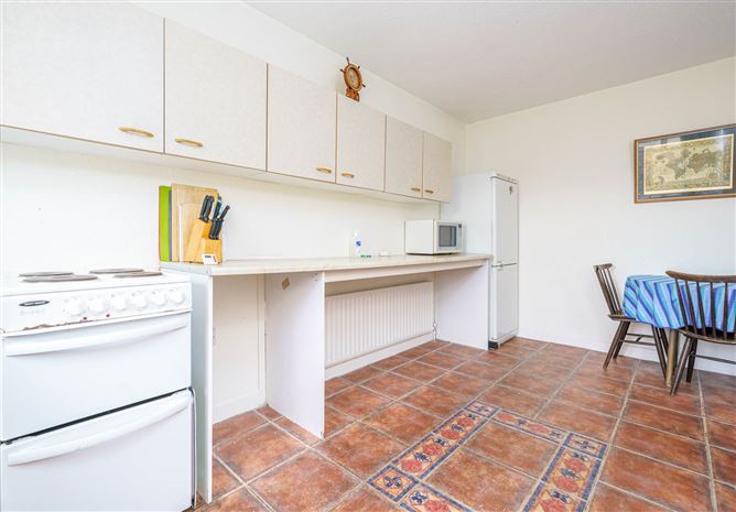 4 Woodford Avenue , Clondalkin,   Dublin 22
