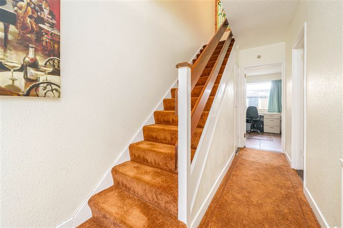 4 Woodford Avenue , Clondalkin,   Dublin 22