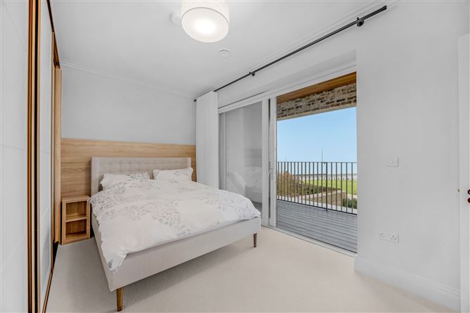 6 Low Rock Apartments , Malahide, County Dublin