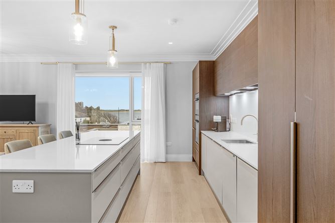 6 Low Rock Apartments , Malahide, County Dublin