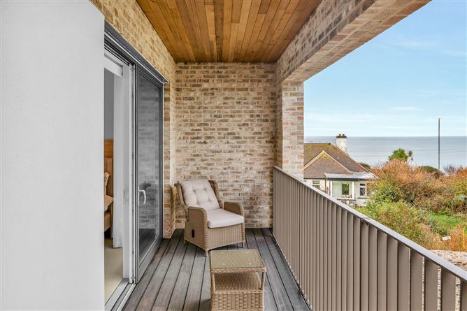 6 Low Rock Apartments , Malahide, County Dublin