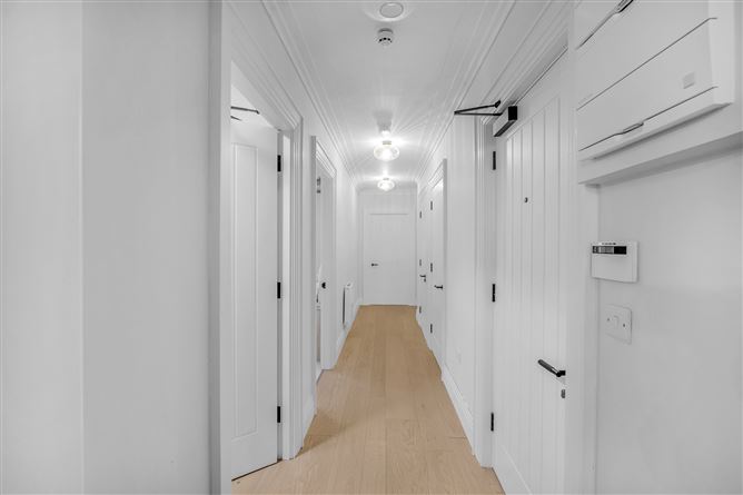 6 Low Rock Apartments , Malahide, County Dublin