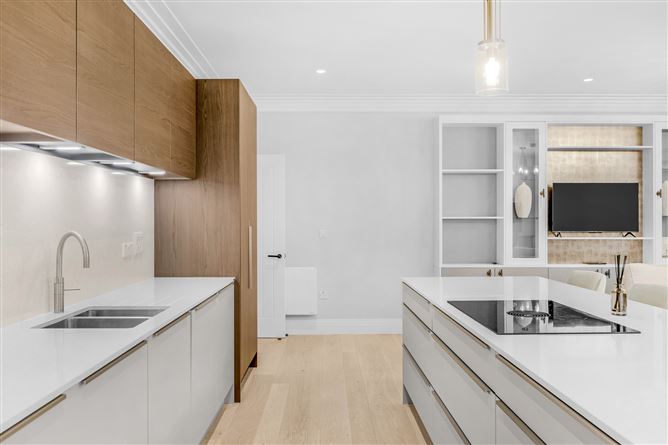 6 Low Rock Apartments , Malahide, County Dublin