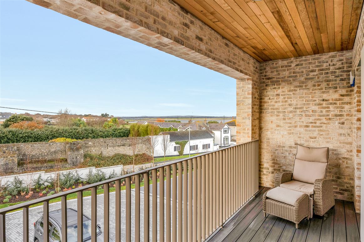 6 Low Rock Apartments , Malahide, County Dublin