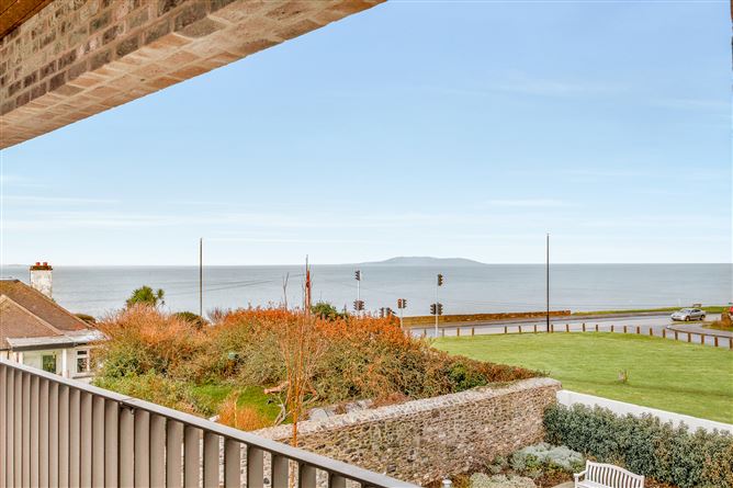 6 Low Rock Apartments , Malahide, County Dublin