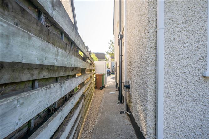 Photo 22 of 23 — 14 Luttrellstown Grove, Castleknock, Dublin 15