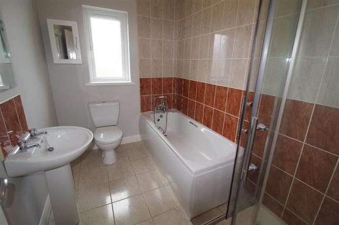15 Shannon Gael, Cortober, Carrick-On-Shannon, Leitrim