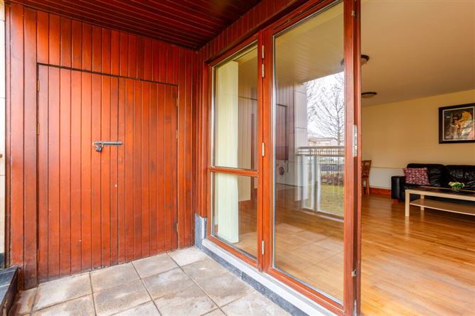 2 Adamstown Avenue, Adamstown Castle, Lucan, Dublin